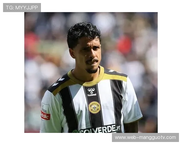 大连英博外援丹尼尔-佩尼亚租借加盟巴西阿瓦伊俱乐部。